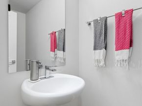 806 164th Street SW B3, Lynnwood WA 98037