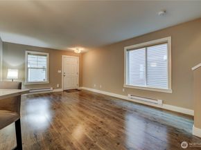 34027 SE Strouf Street 18, Snoqualmie WA 98065