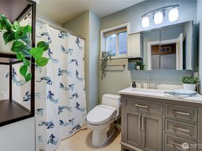 34027 SE Strouf Street 18, Snoqualmie WA 98065