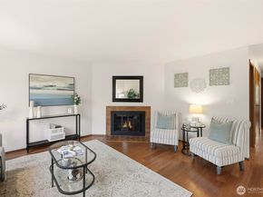 2316 NE 89th Street 2316, Seattle WA 98115