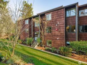 2316 NE 89th Street 2316, Seattle WA 98115