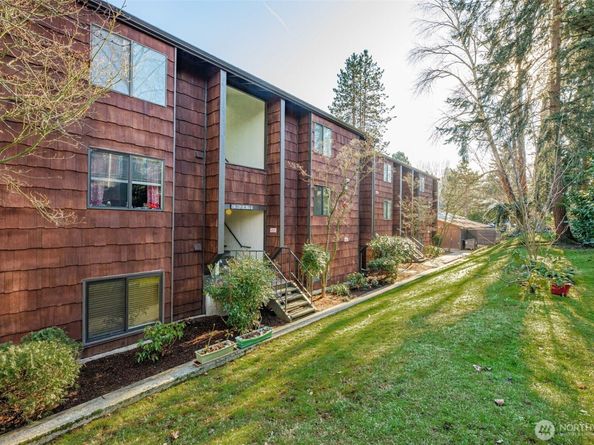 2316 NE 89th Street 2316, Seattle WA 98115