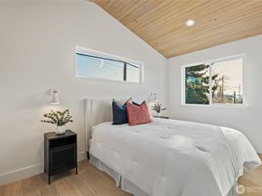 6315 9th Avenue NW, Seattle WA 98107