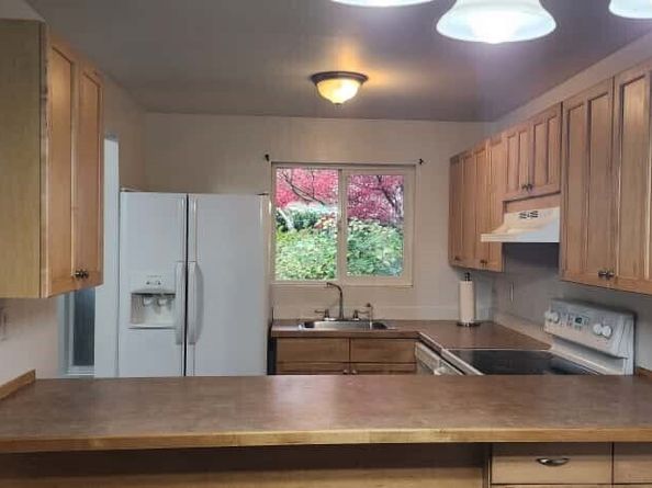 5802 200th Street SW A, Lynnwood WA 98036