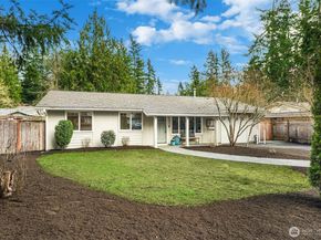 922 208th Ave NE, Sammamish WA 98074