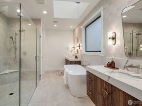 822 91st Avenue NE, Bellevue WA 98004