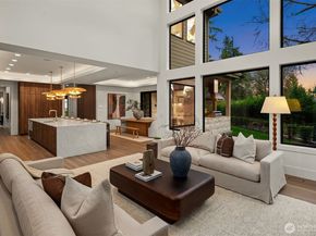 822 91st Avenue NE, Bellevue WA 98004