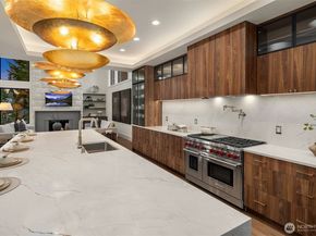 822 91st Avenue NE, Bellevue WA 98004