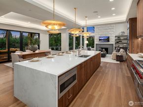 822 91st Avenue NE, Bellevue WA 98004