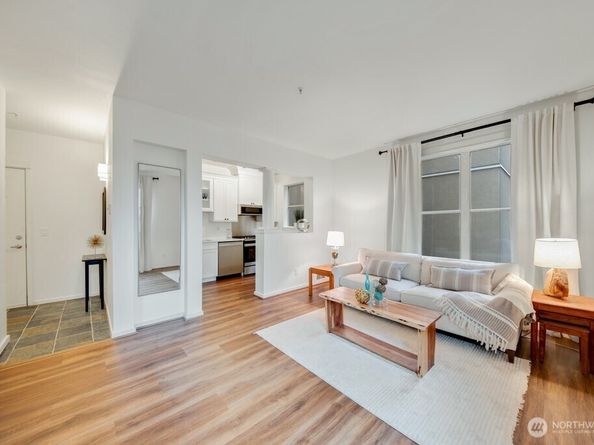 10042 Main Street 203, Bellevue WA 98004