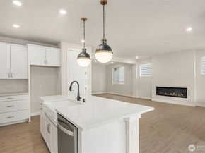 23779 Marinwood Circle NE 03112, Kingston WA 98346