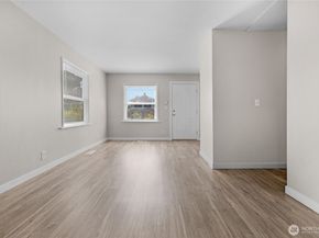 1925 Lombard Avenue A, Everett WA 98201