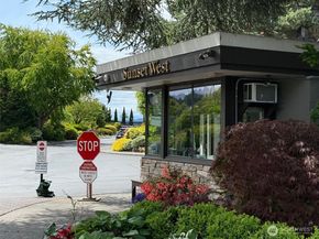 6535 Seaview Avenue NW 409B, Seattle WA 98117