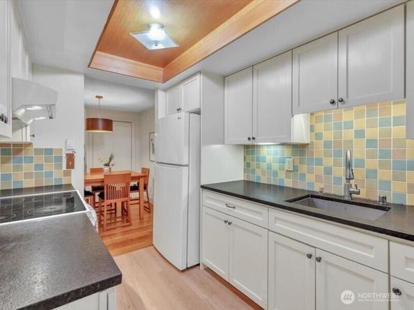 4629 W Lake Sammamish Parkway SE H206, Issaquah WA 98027