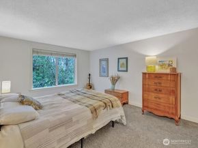 4629 W Lake Sammamish Parkway SE H206, Issaquah WA 98027