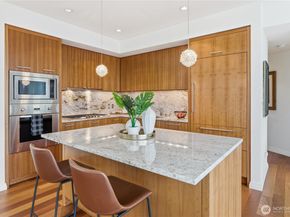 10700 NE 4th Street 1110, Bellevue WA 98004