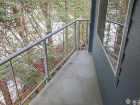 11920 98th Avenue NE 206, Kirkland WA 98034