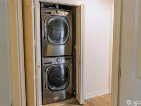 11920 98th Avenue NE 206, Kirkland WA 98034