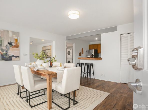 9230 31st Avenue SW, Seattle WA 98126