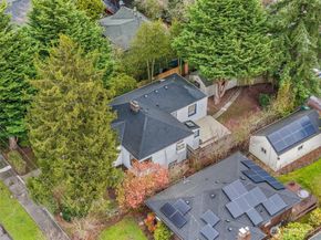 8060 Dibble Avenue NW, Seattle WA 98117