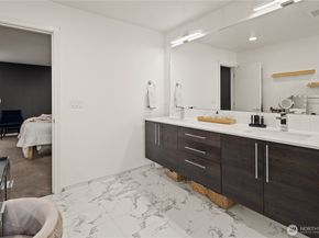 9242 A 17th Avenue SW, Seattle WA 98106