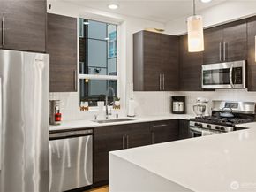 9242 A 17th Avenue SW, Seattle WA 98106