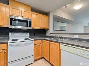 16275 NE 85th Street 311, Redmond WA 98052