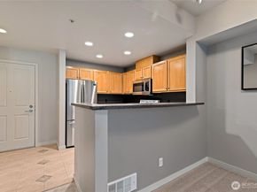 16275 NE 85th Street 311, Redmond WA 98052