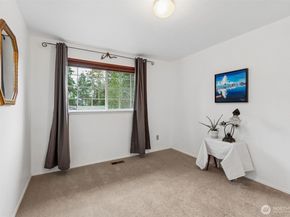 12828 NE 136th Street, Kirkland WA 98034