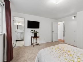 12828 NE 136th Street, Kirkland WA 98034