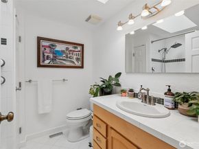 12828 NE 136th Street, Kirkland WA 98034