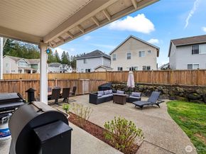 2706 SW Chowchilla Way, Port Orchard WA 98367