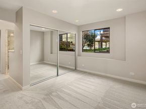 1621 10th Street W, Kirkland WA 98033