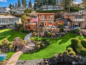 1621 10th Street W, Kirkland WA 98033