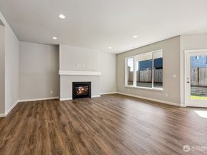 27118 30th Place S 25, Kent WA 98032