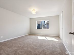 27118 30th Place S 25, Kent WA 98032