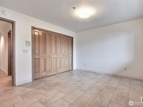 19749 53rd Avenue NE, Lake Forest Park WA 98155