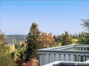 19749 53rd Avenue NE, Lake Forest Park WA 98155