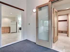 19749 53rd Avenue NE, Lake Forest Park WA 98155