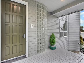 19749 53rd Avenue NE, Lake Forest Park WA 98155