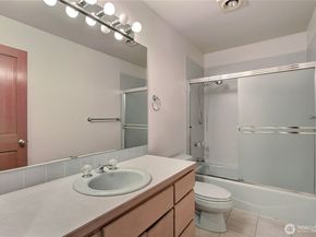 19749 53rd Avenue NE, Lake Forest Park WA 98155