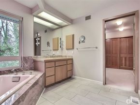 19749 53rd Avenue NE, Lake Forest Park WA 98155