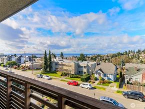4444 44th Avenue SW 405, Seattle WA 98116