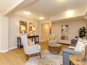 4444 44th Avenue SW 405, Seattle WA 98116