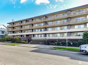 4444 44th Avenue SW 405, Seattle WA 98116