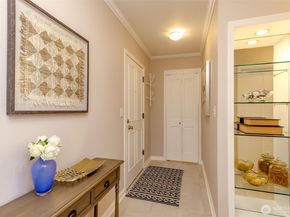 4444 44th Avenue SW 405, Seattle WA 98116