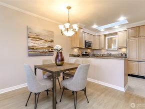 4444 44th Avenue SW 405, Seattle WA 98116