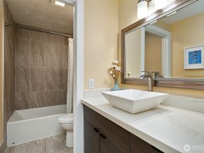 15929 3rd Place SW D, Burien WA 98166