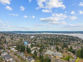 5225 50th Avenue NE 206, Seattle WA 98105