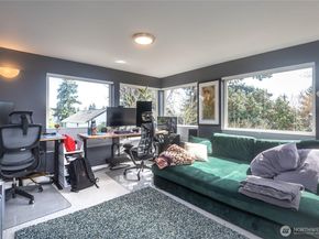 4258 N Whitman Ave, Seattle WA 98103